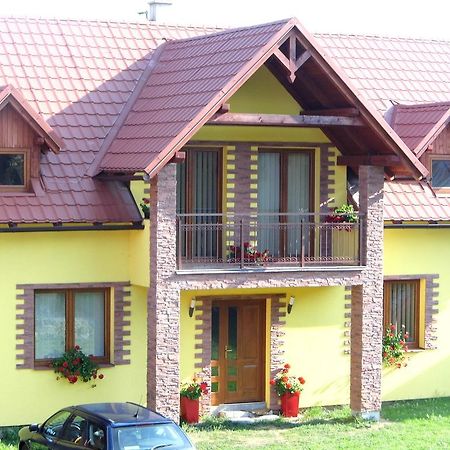 Guest House Kovalik Sucha Hora Bagian luar foto